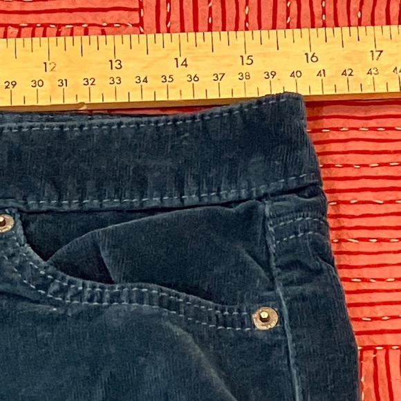 Women’s W32L31 corduroy Joe Fresh slim fit velour pants - Picture 9 of 15
